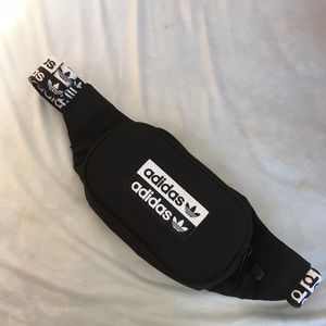 Adidas Essential Crossbody Bag - Black